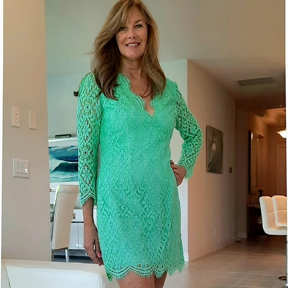 Lilly Pulizer Lace Dress - Picture 3 of 16